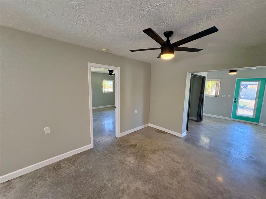 4342 Pompano Lane Palmetto, FL 34221 - Photo 10 of 25