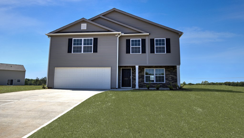 221 Hillendale Way Pelzer, SC 29669 - Photo 1 of 48