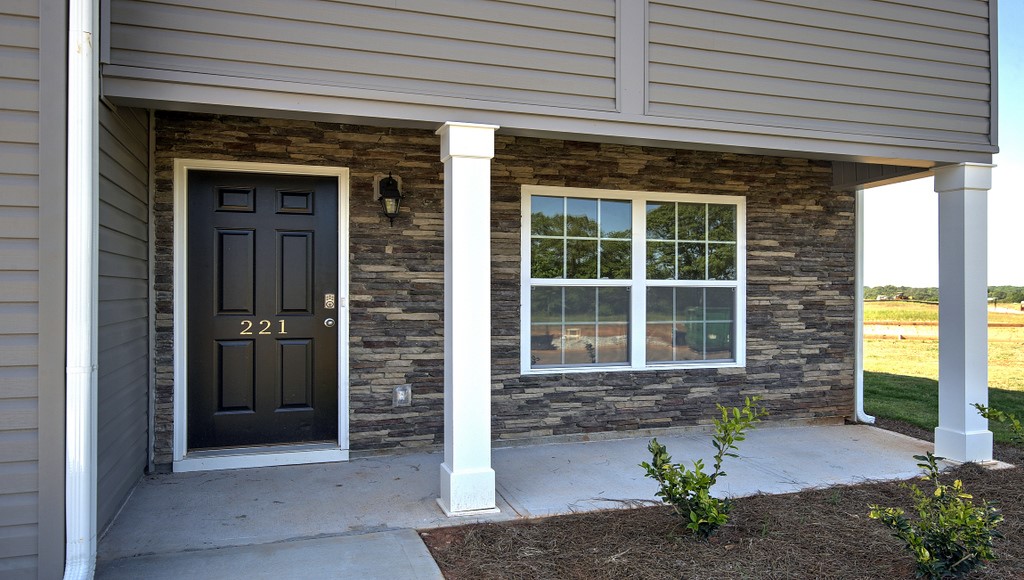 221 Hillendale Way Pelzer, SC 29669 - Photo 2 of 48