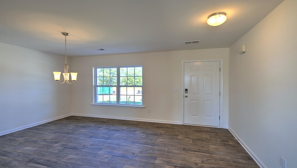 221 Hillendale Way Pelzer, SC 29669 - Photo 10 of 48