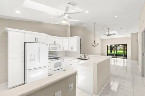 $365,000 | 6099 Kings Gate Circle, Delray Beach, FL 33484