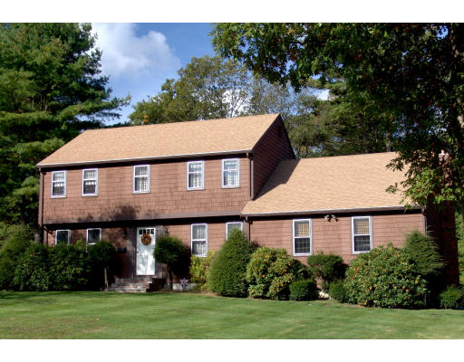 29 Stagecoach Road Hingham, MA 02043 - Photo 1 of 14 Gallery Image 1