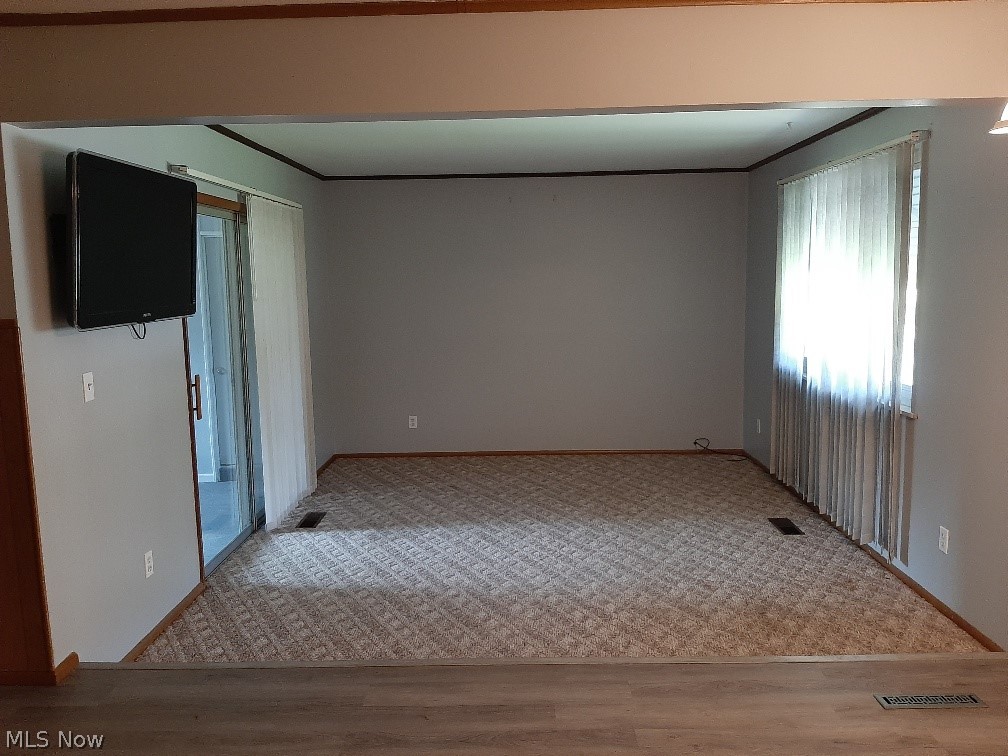 2374 North Road Southeast Warren, OH 44484 - Photo 14 of 28 Gallery Image 14