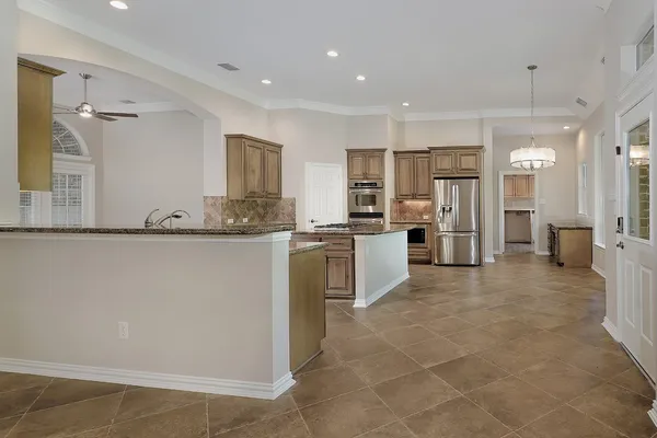 $6,500 | 50 Marquise Oaks Place, The Woodlands, TX 77382