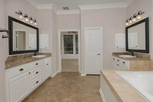 $6,500 | 50 Marquise Oaks Place, The Woodlands, TX 77382
