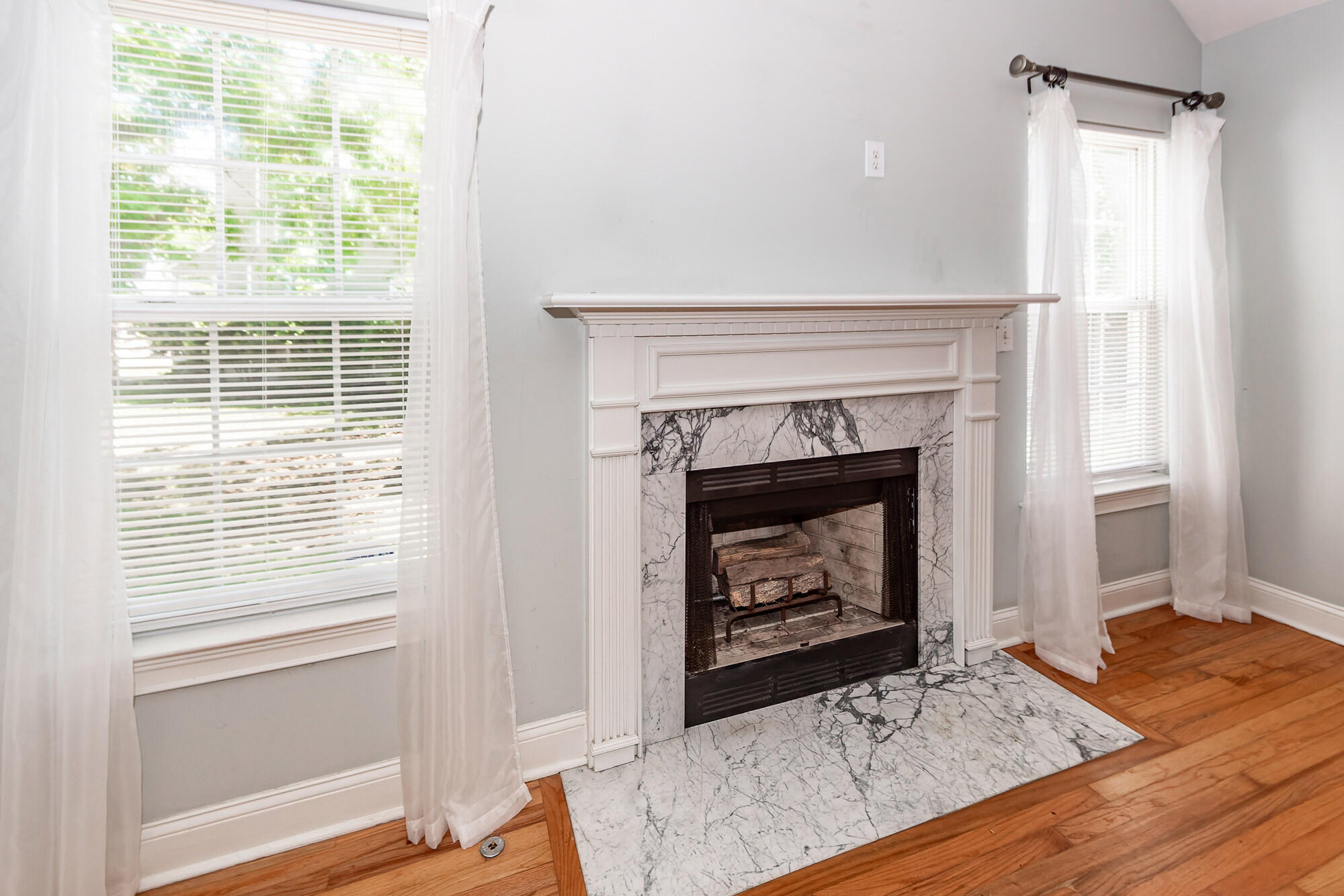 1333 Mapleton Avenue Charleston, SC 29412 - Photo 6 of 56 06