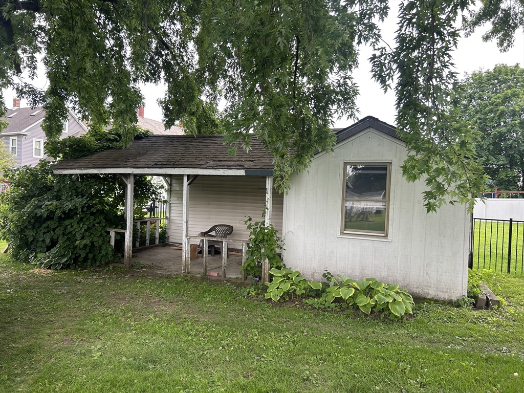 18 Crotteau Street Adams, MA 01220 - Photo 6 of 12