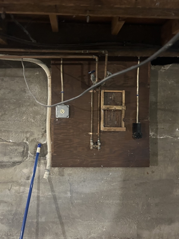 18 Crotteau Street Adams, MA 01220 - Photo 9 of 12