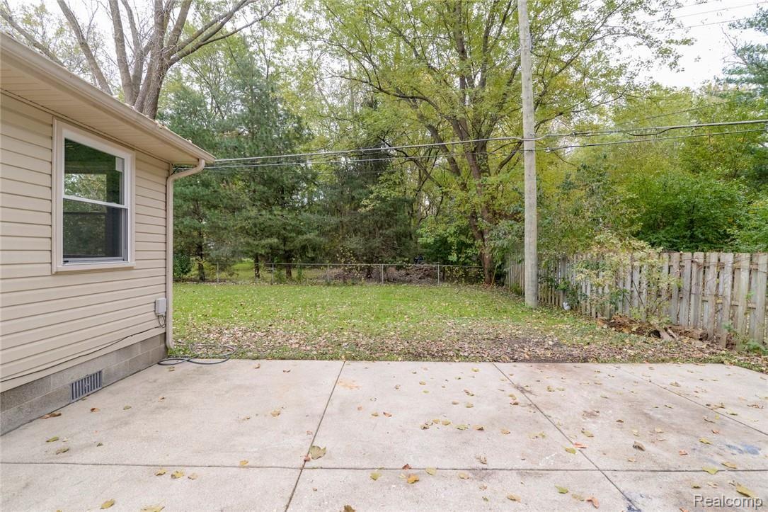 17360 Merriman Road Livonia, MI 48152 - Photo 25 of 41 MERRIMAN (6).jpg