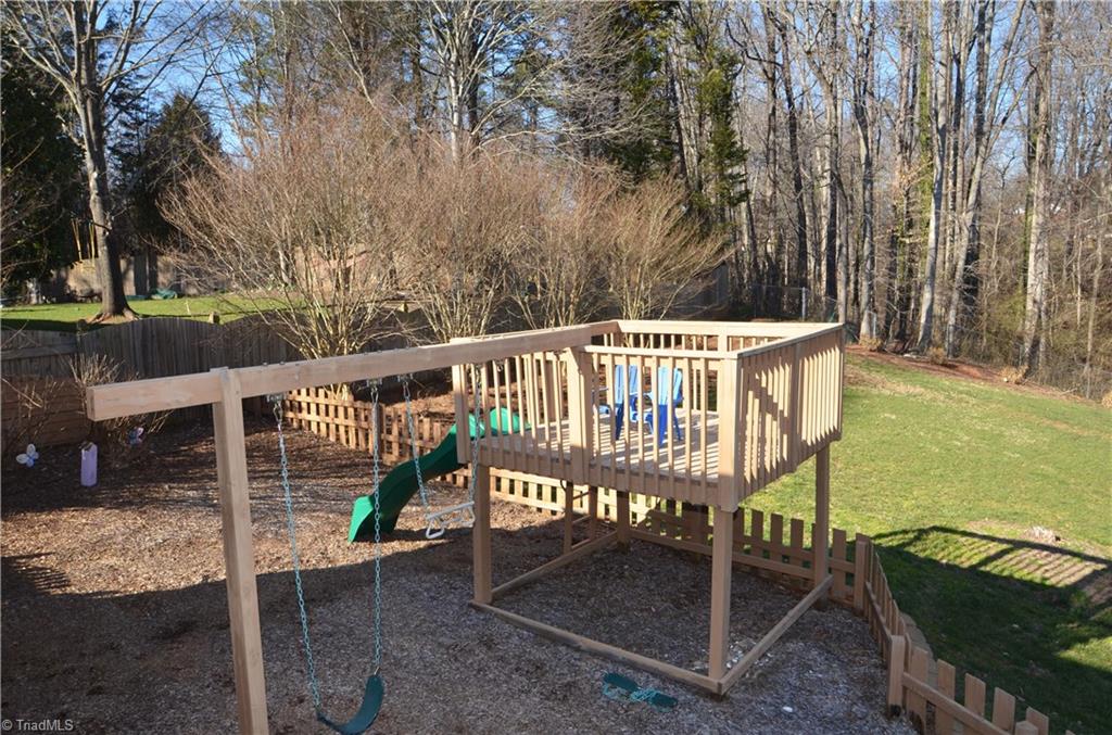 4121 Hawksmoore Road Winston-Salem, NC 27106 - Photo 22 of 25 Fenced play yard