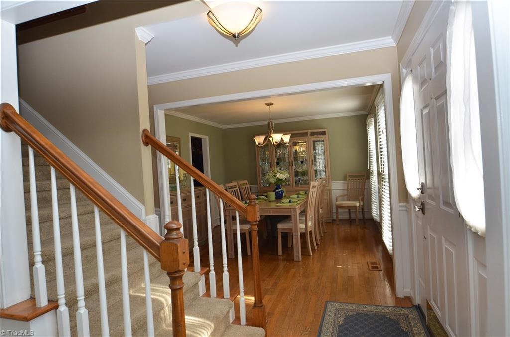 4121 Hawksmoore Road Winston-Salem, NC 27106 - Photo 5 of 25 Entry and dining room