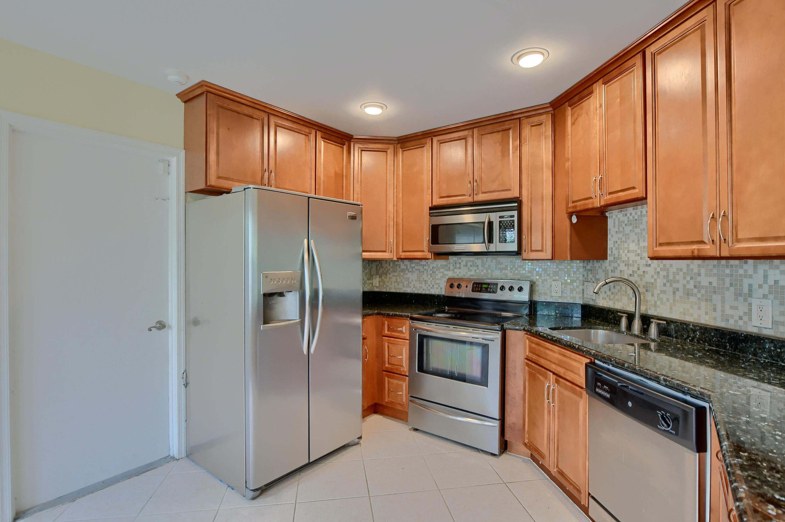 9744 Majorca Place Boca Raton, FL 33434 - Photo 12 of 34 15_ebf_0964-hdr(5)