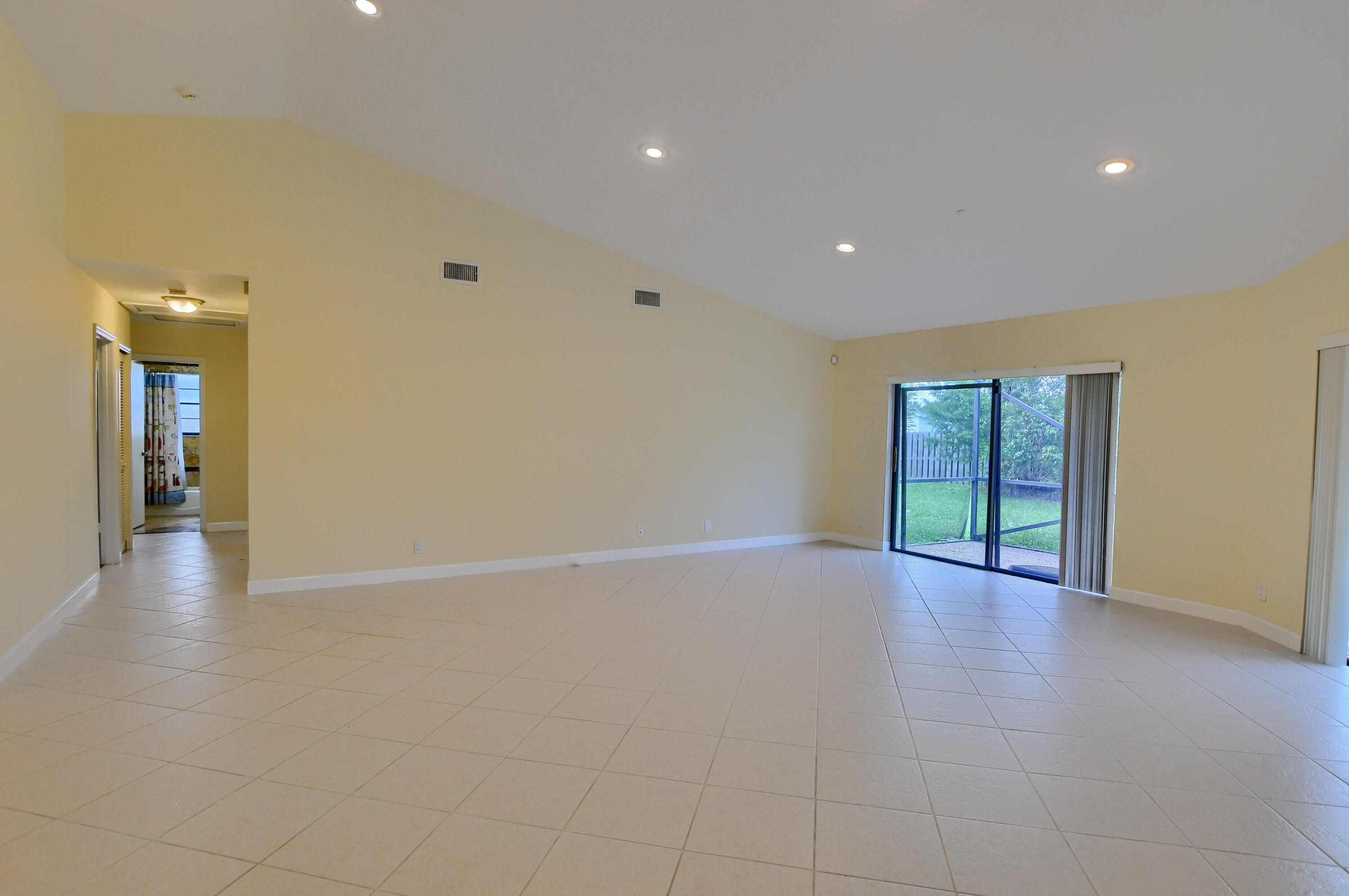 9744 Majorca Place Boca Raton, FL 33434 - Photo 8 of 34 10_ebf_0939-hdr(5)