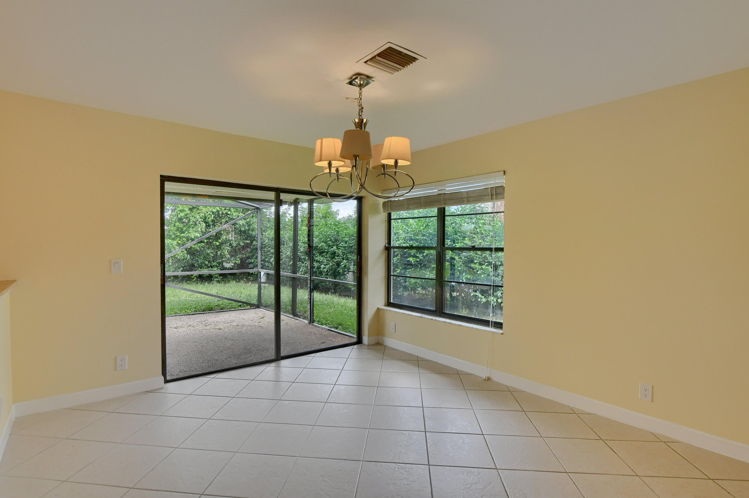 9744 Majorca Place Boca Raton, FL 33434 - Photo 9 of 34 11_ebf_0944-hdr(5)