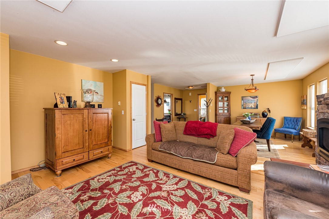 291 Klahhane Road Sequim, WA 98382 - Photo 3 of 40