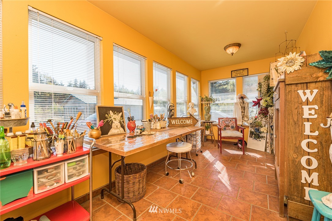291 Klahhane Road Sequim, WA 98382 - Photo 7 of 40