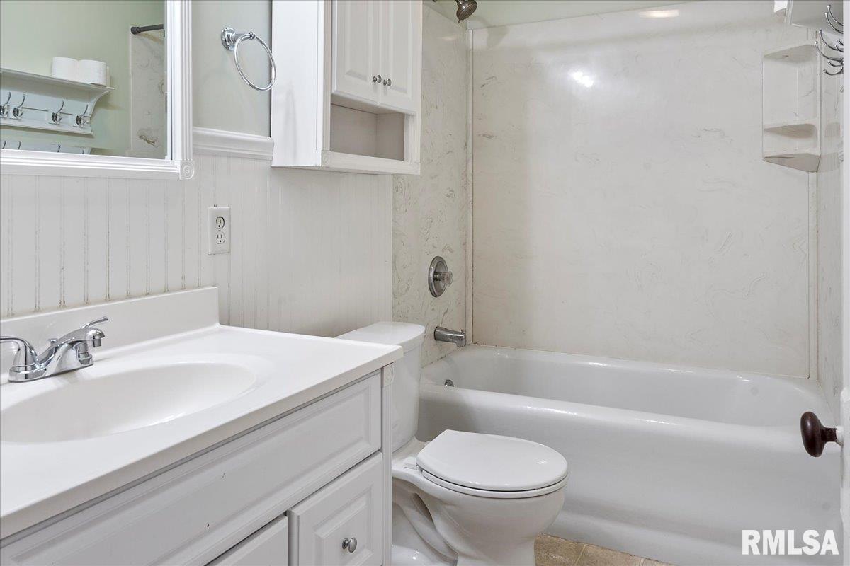 2014 Holmes Avenue Springfield, IL 62704 - Photo 15 of 28