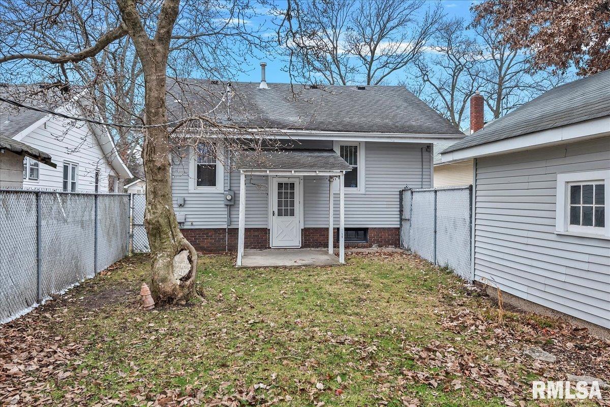 2014 Holmes Avenue Springfield, IL 62704 - Photo 23 of 28