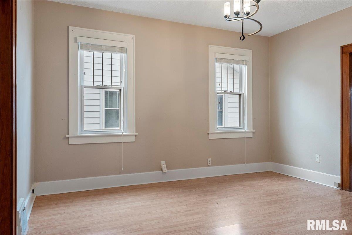2014 Holmes Avenue Springfield, IL 62704 - Photo 7 of 28