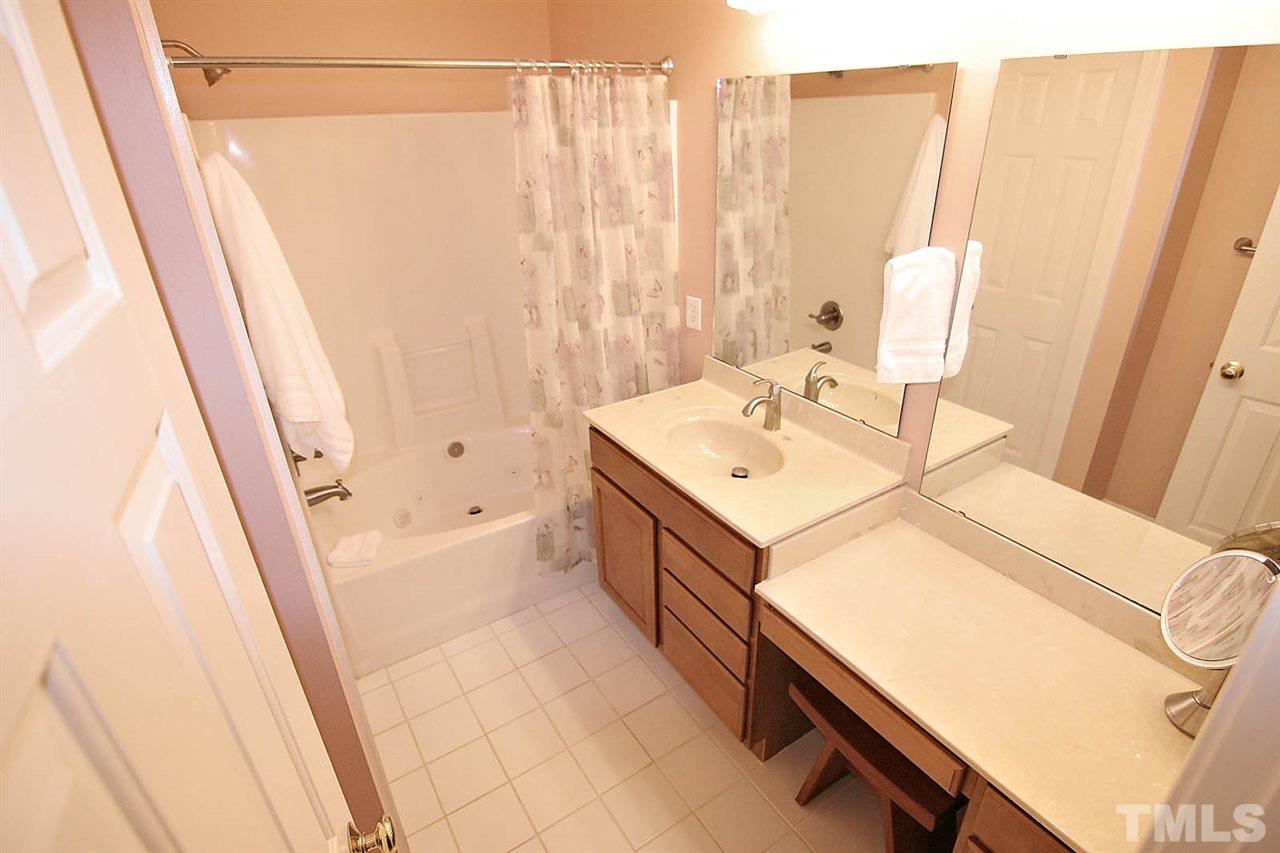 8716 Compass Lane Raleigh, NC 27615 - Photo 18 of 24 Gallery Image 18