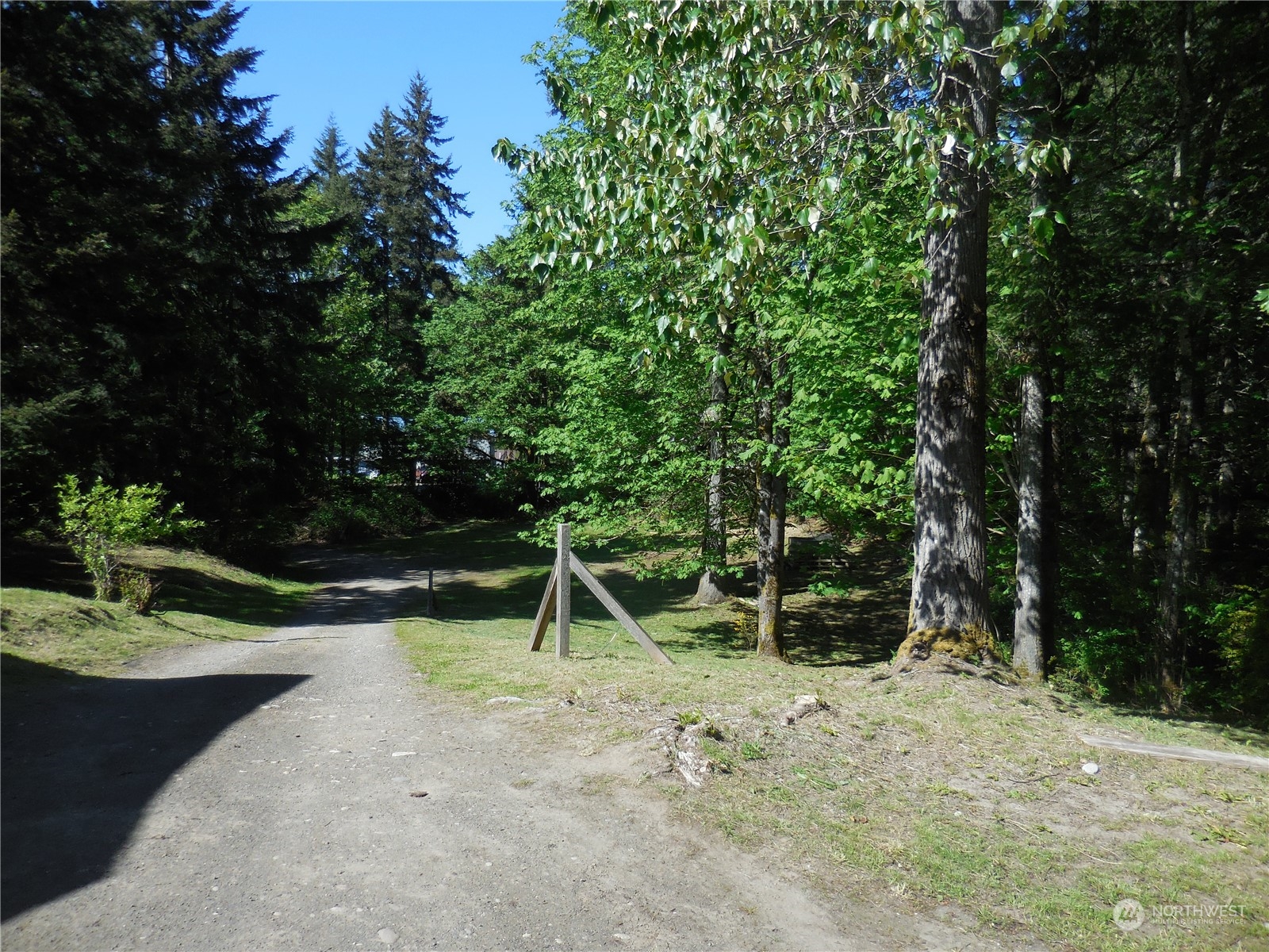 2507 Mountain View Road East Port Orchard, WA 98366 - Photo 33 of 40 Gallery Image 33