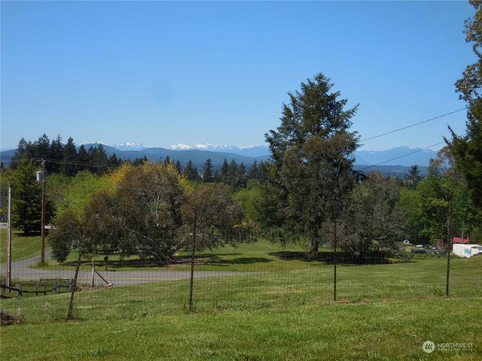 2507 Mountain View Road East Port Orchard, WA 98366 - Photo 4 of 40 Gallery Image 4