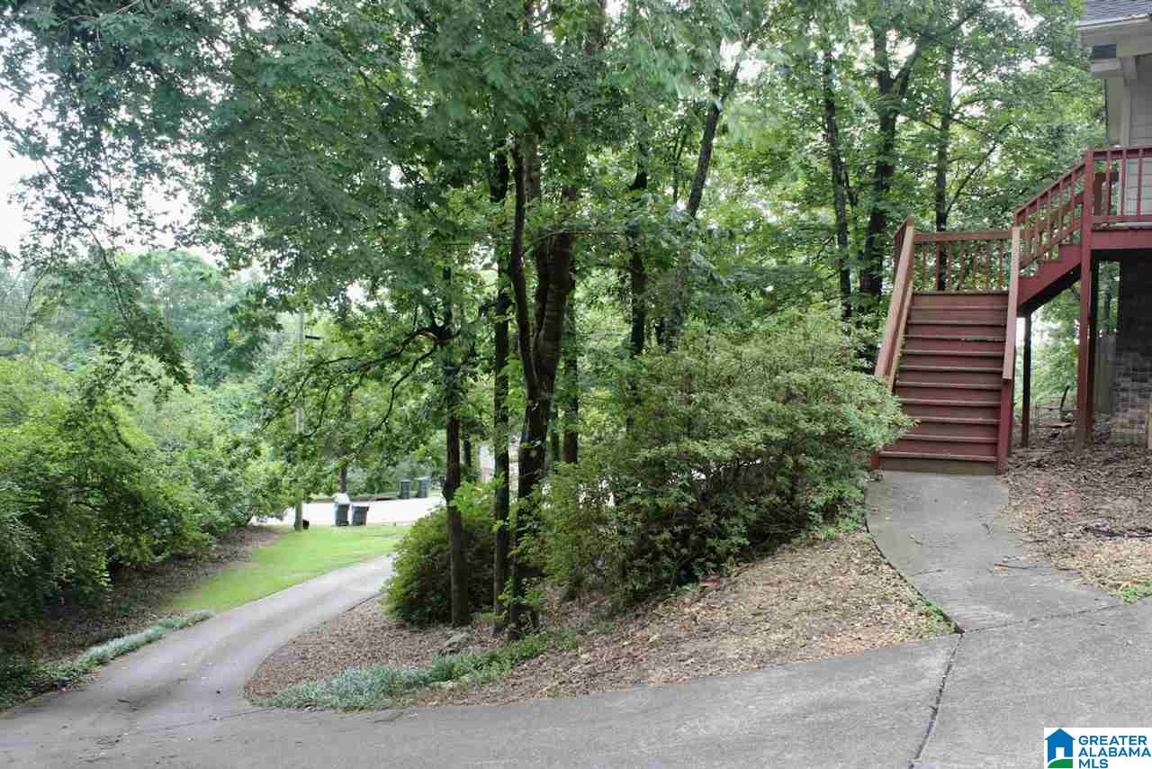 824 Round Hill Road Pelham, AL 35124 - Photo 1 of 27