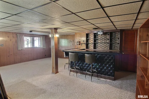 $189,500 | 30336 Sunset Drive, Girard, IL 62640