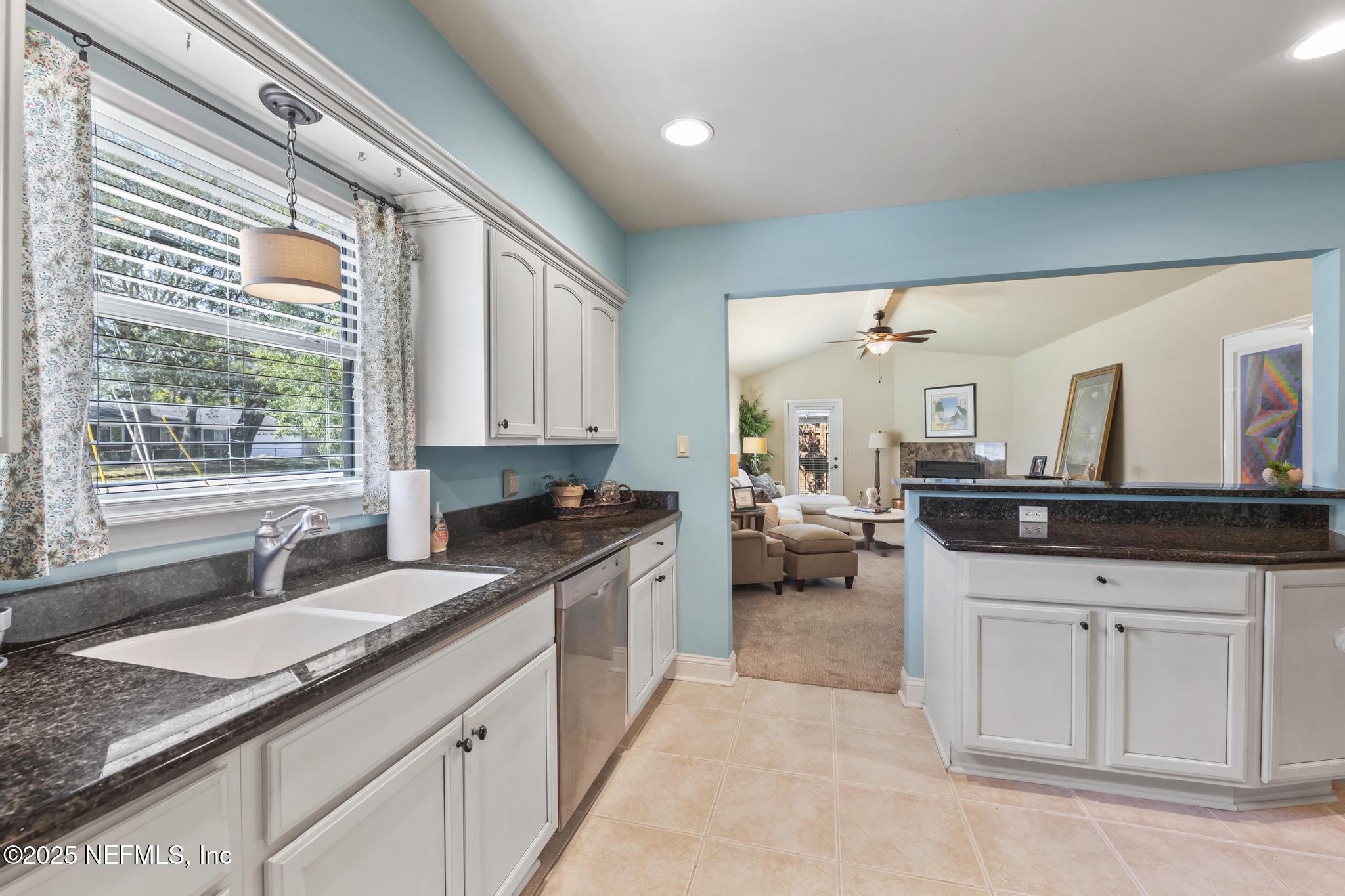 12638 Agatite Road Jacksonville, FL 32258 - Photo 25 of 87 Extensive Counter space