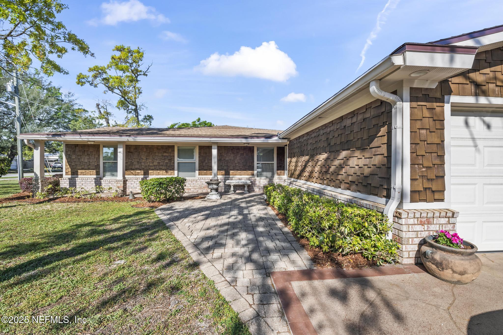 12638 Agatite Road Jacksonville, FL 32258 - Photo 4 of 87 Paver Walkway