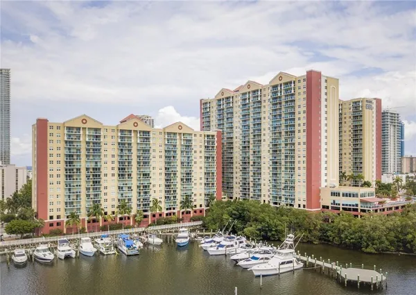 $2,517 | 16900 North Bay Road, Unit 3514, Sunny Isles Beach, FL 33160