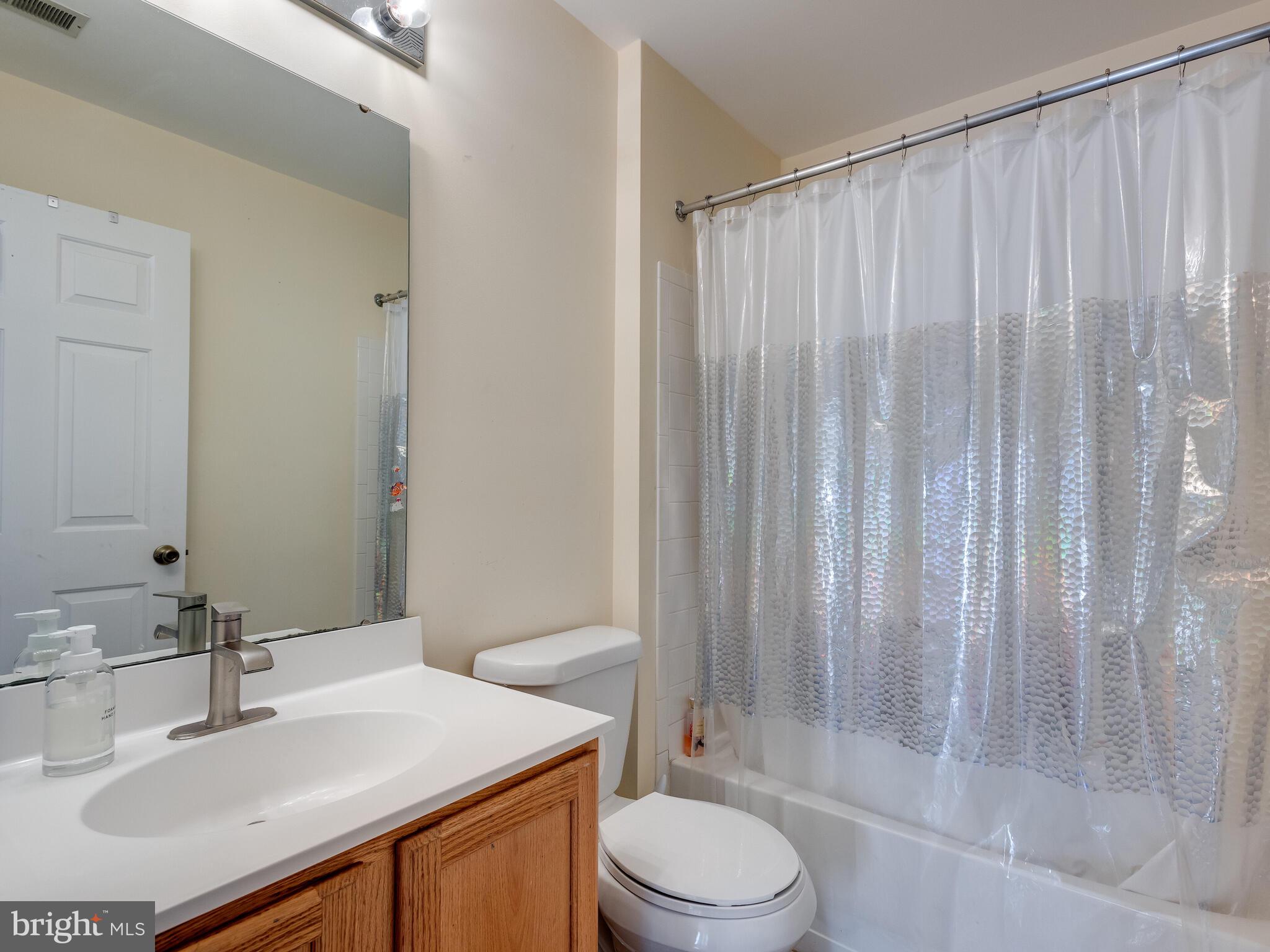 427 Winding Stream Road Spring City, PA 19475 - Photo 25 of 26 Hall Bath
