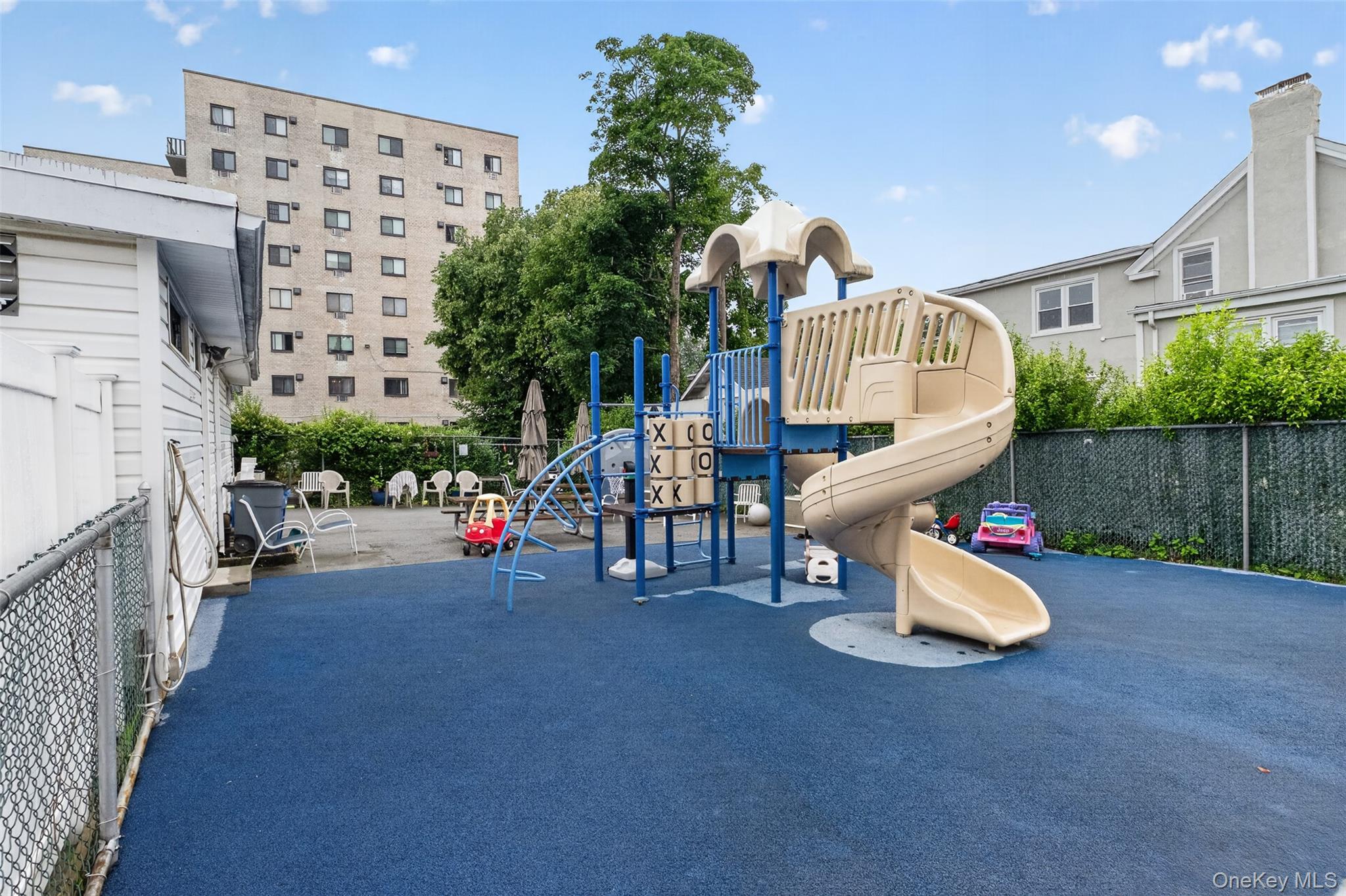 640 Pelham Road, Unit 5G New Rochelle, NY 10805 - Photo 19 of 22