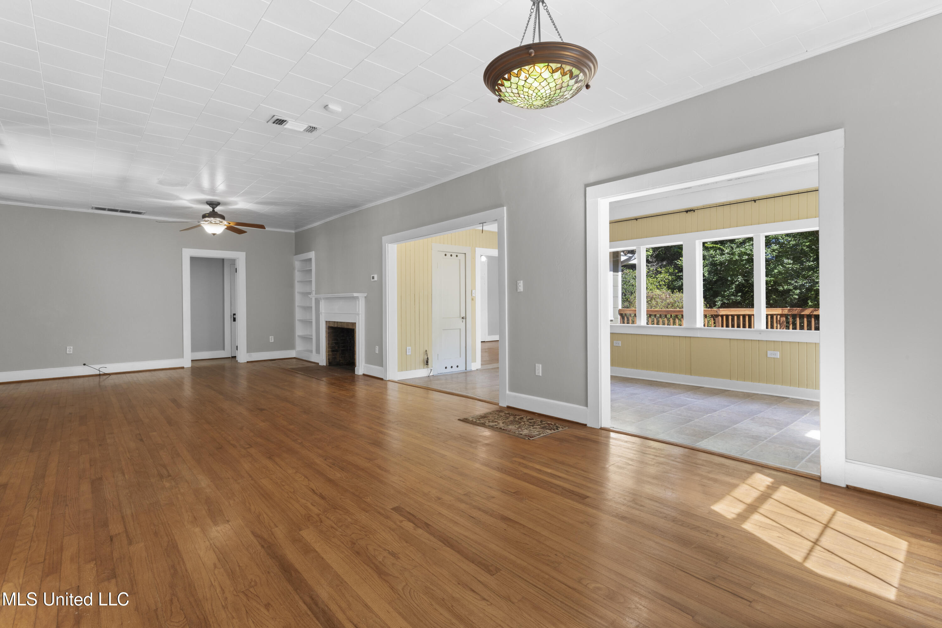 3801 Dantzler Street Moss Point, MS 39563 - Photo 20 of 47 020