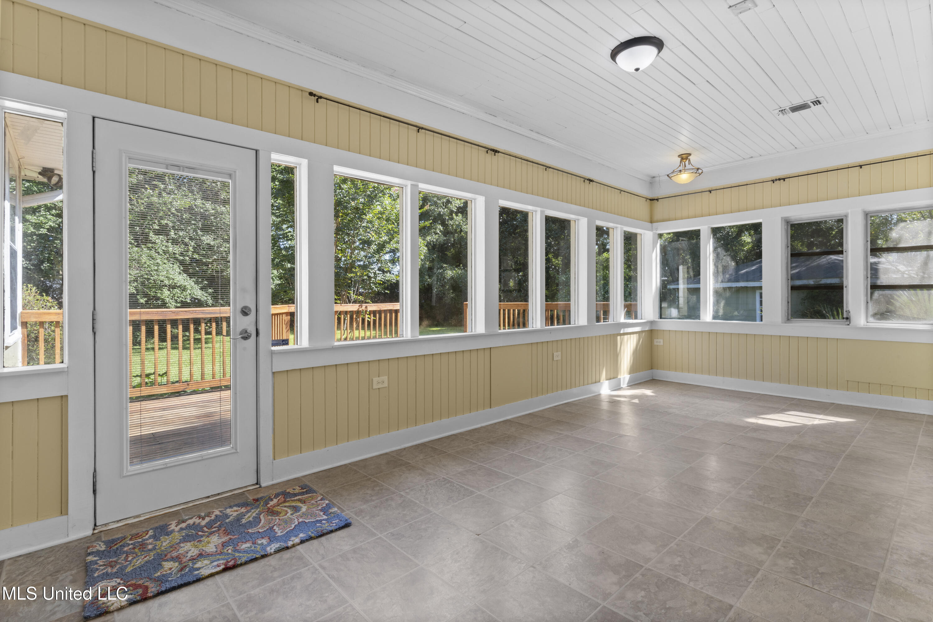 3801 Dantzler Street Moss Point, MS 39563 - Photo 21 of 47 021