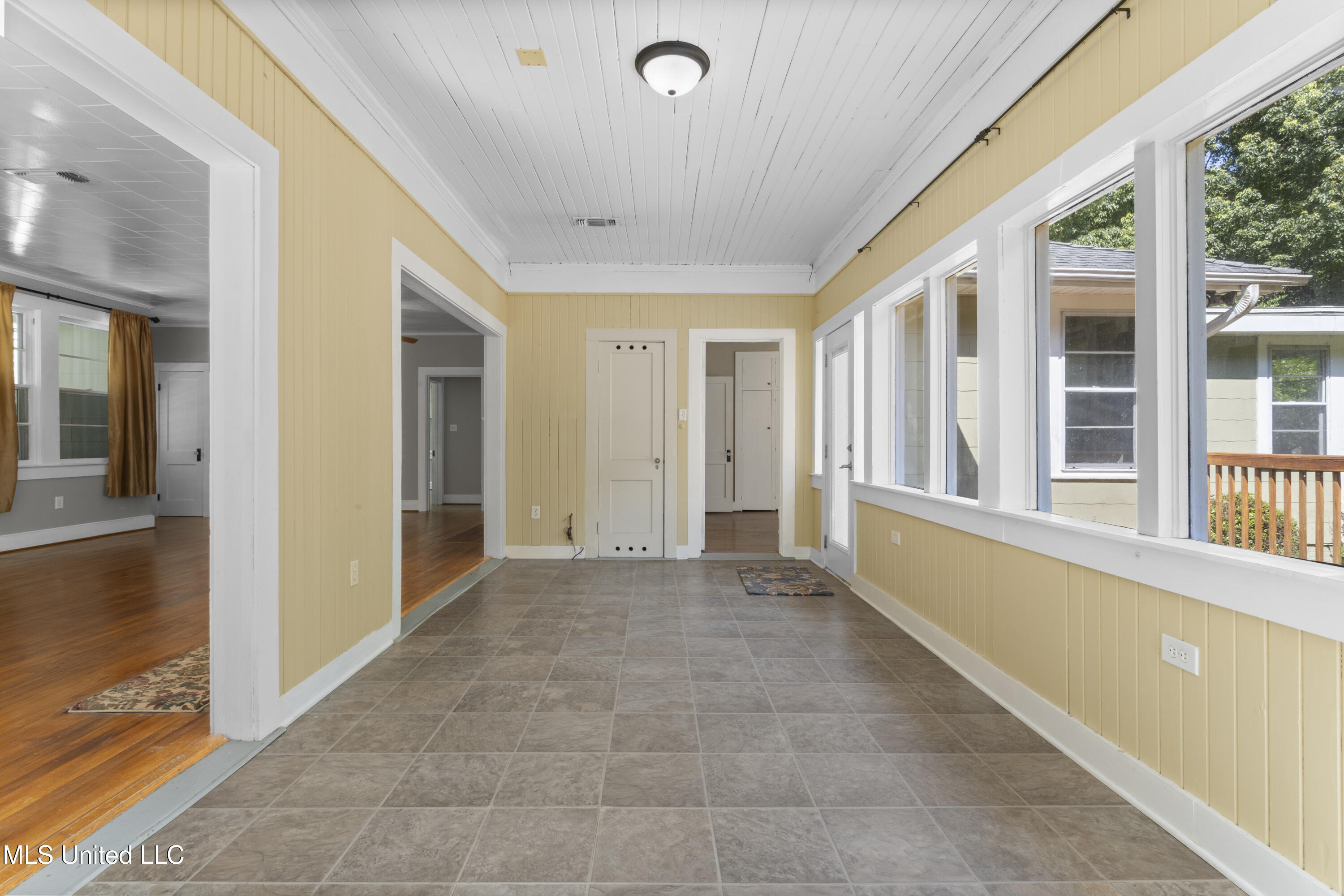 3801 Dantzler Street Moss Point, MS 39563 - Photo 23 of 47 023