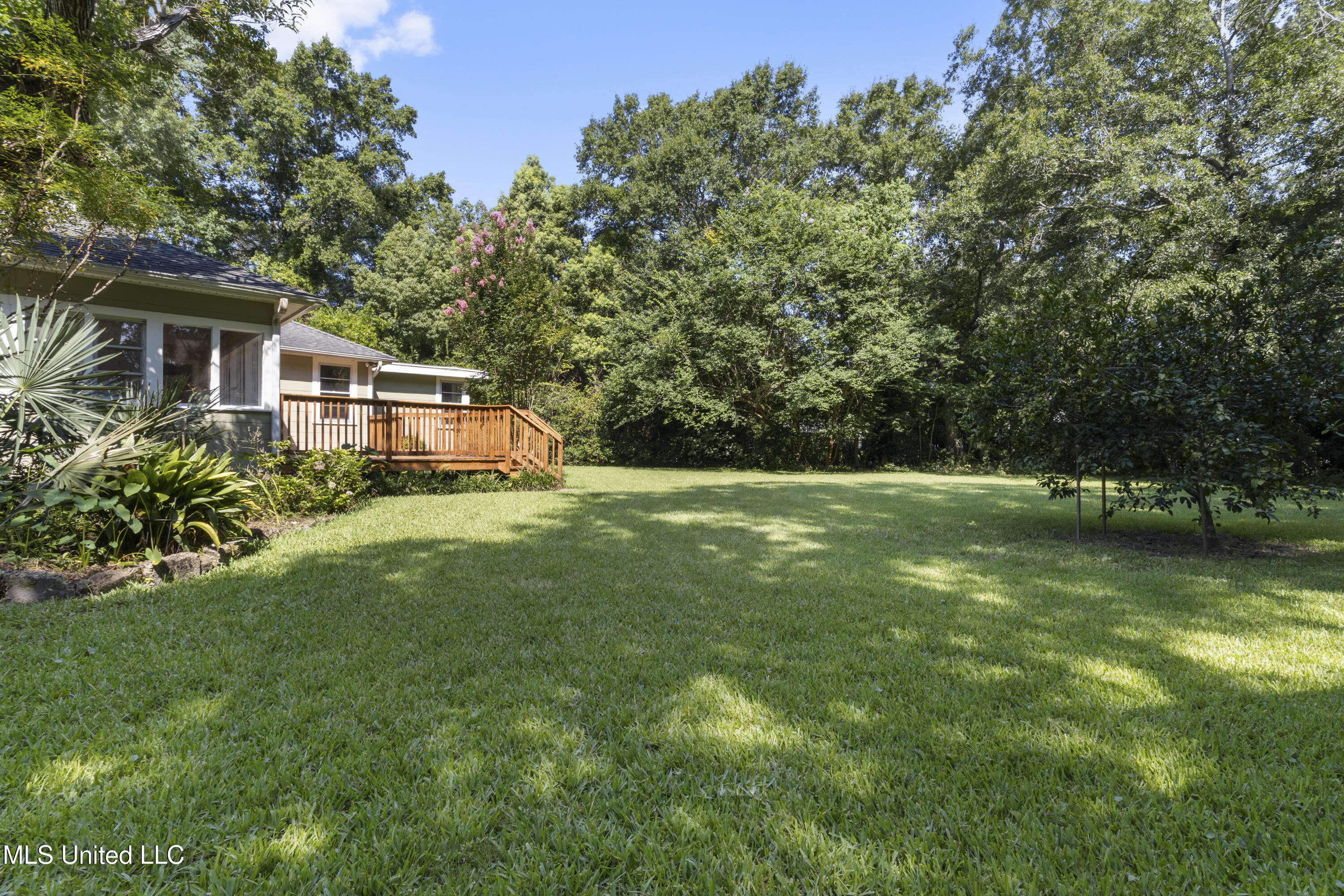 3801 Dantzler Street Moss Point, MS 39563 - Photo 38 of 47 038