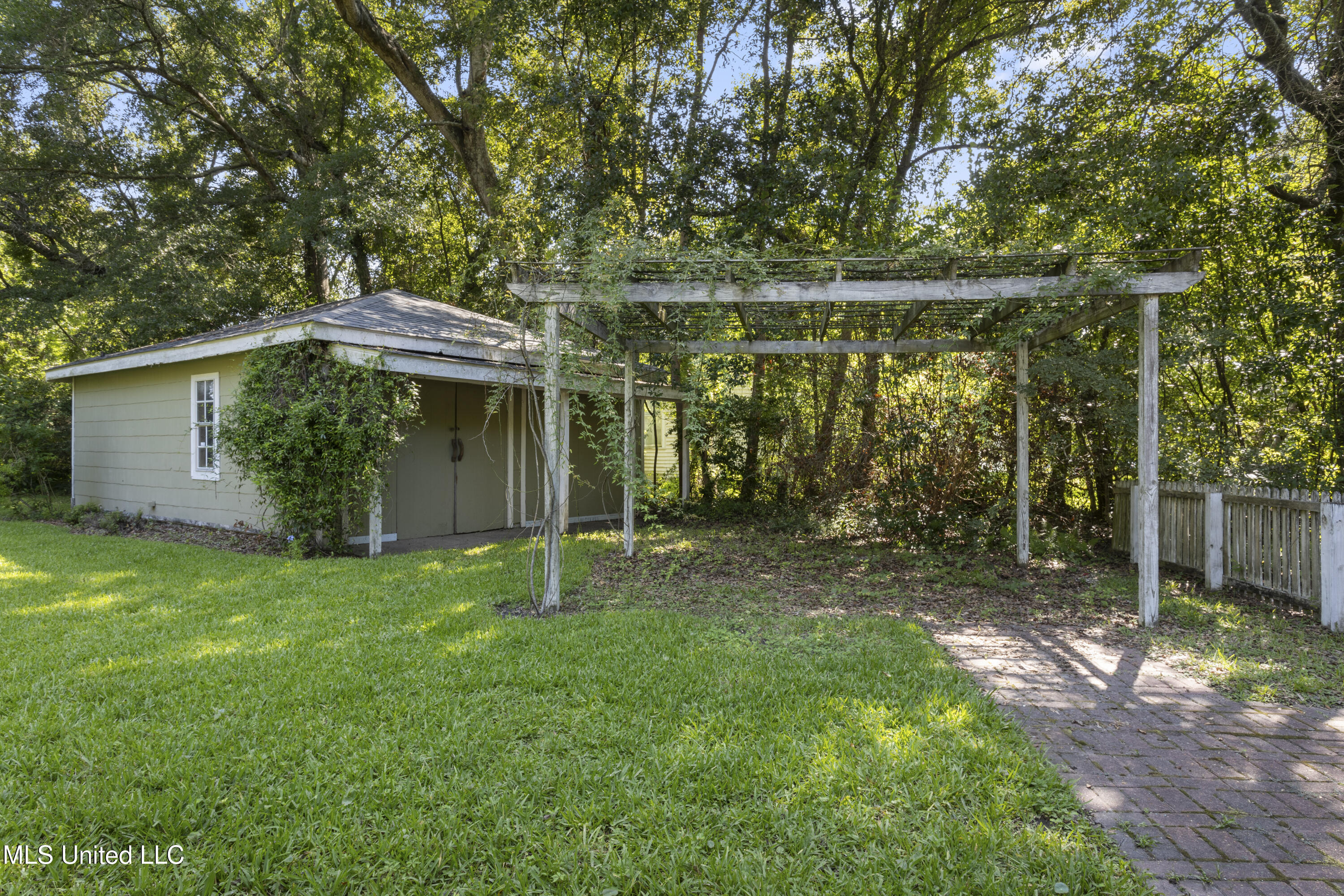 3801 Dantzler Street Moss Point, MS 39563 - Photo 42 of 47 042