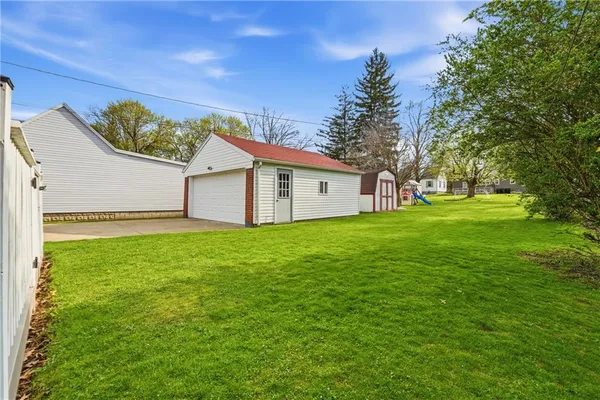 $165,000 | 265 South Oakdale Avenue, Hermitage, PA 16148