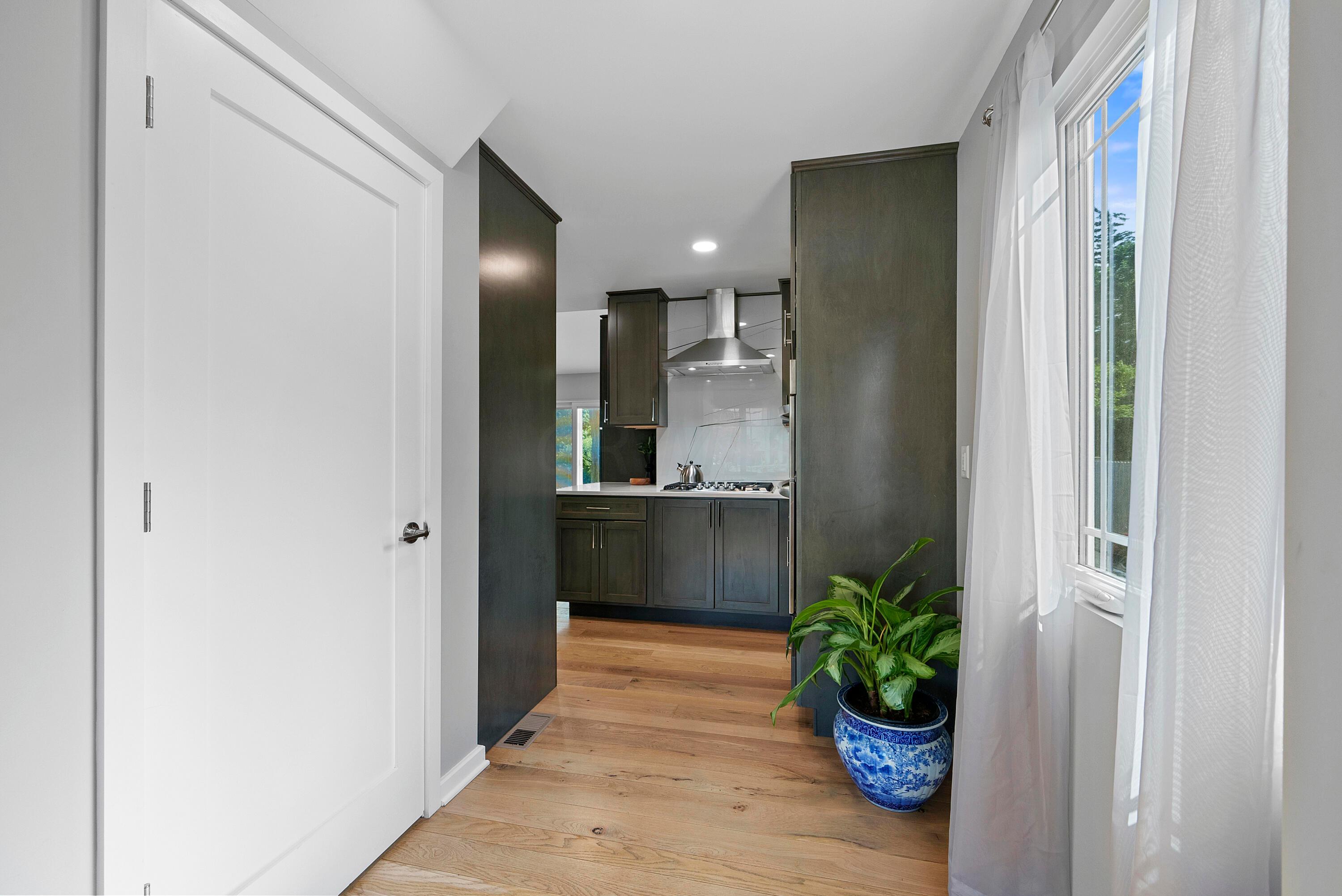2225 Edgevale Road Columbus, OH 43221 - Photo 22 of 82 2225 Edgevale