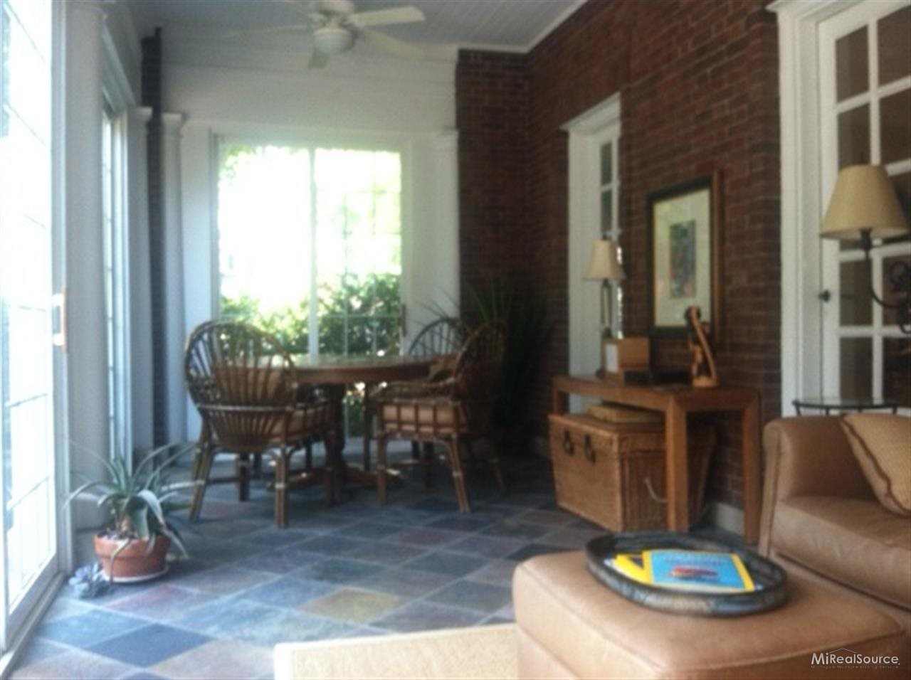 1008 Yorkshire Road Grosse Pointe, MI 48230 - Photo 13 of 30 31162644-12.JPG