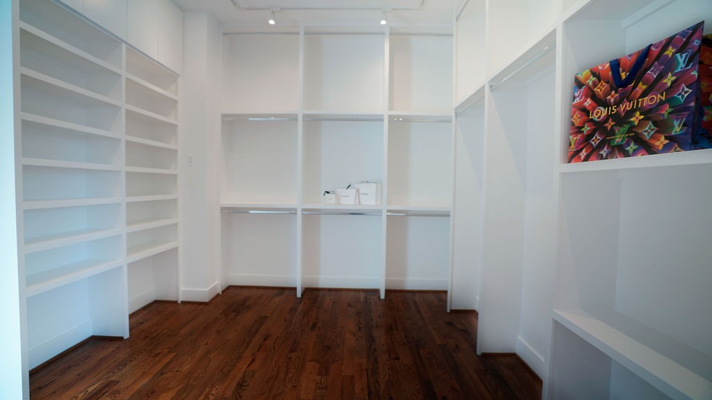 3308 North MacGregor Way Houston, TX 77004 - Photo 37 of 46 Second custom closet