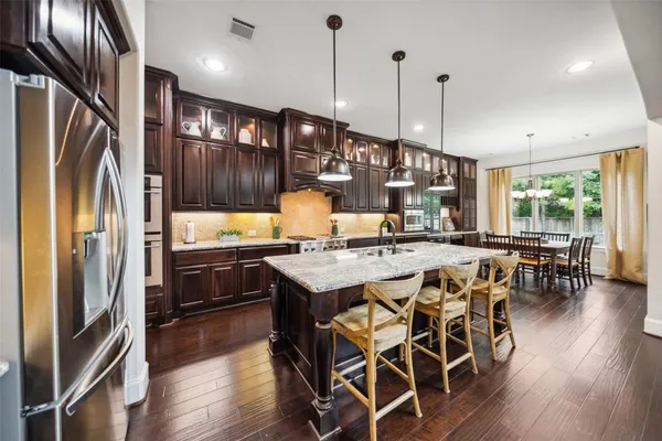 $1,150,000 | 18 Star Iris Place, Tomball, TX 77375