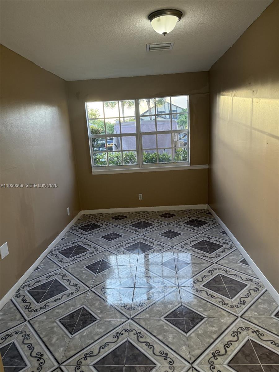 8071 Southwest 24th Place Miramar, FL 33025 - Photo 12 of 18