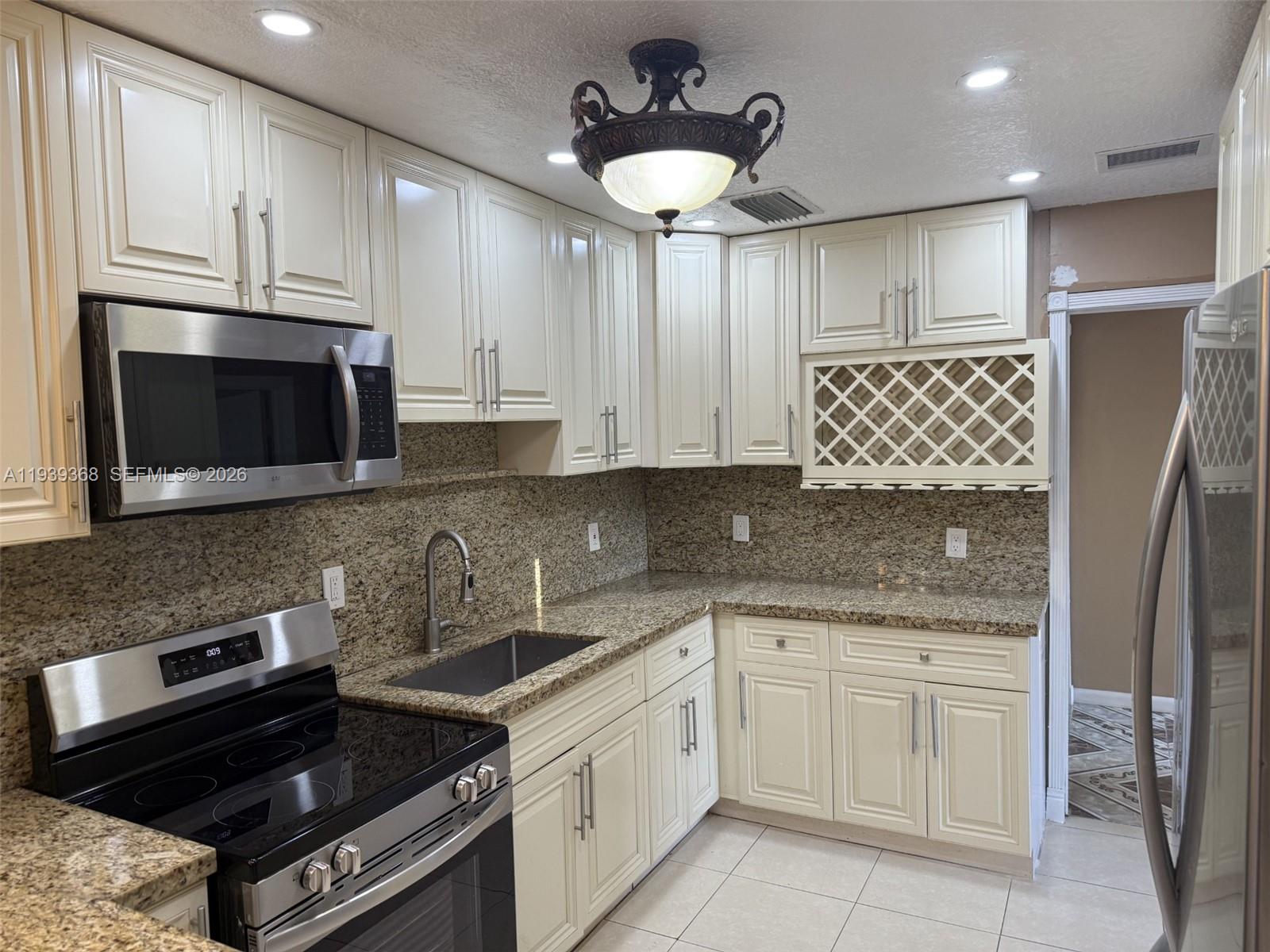 8071 Southwest 24th Place Miramar, FL 33025 - Photo 8 of 18