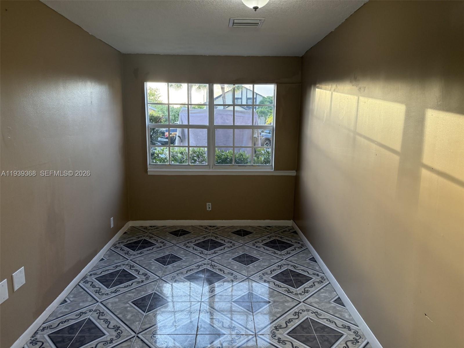 8071 Southwest 24th Place Miramar, FL 33025 - Photo 10 of 18