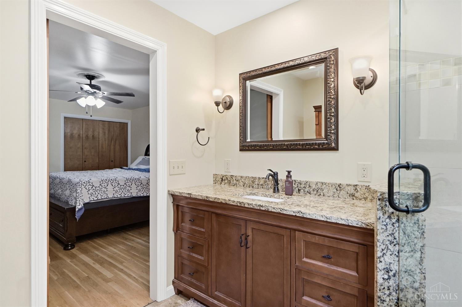 215 Compton Road Wyoming, OH 45215 - Photo 13 of 33
