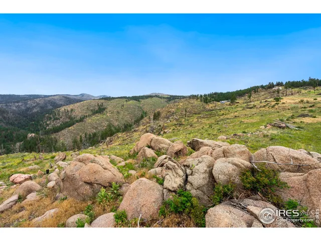 $185,400 | 865 Redstone Drive, Bellvue, CO 80512