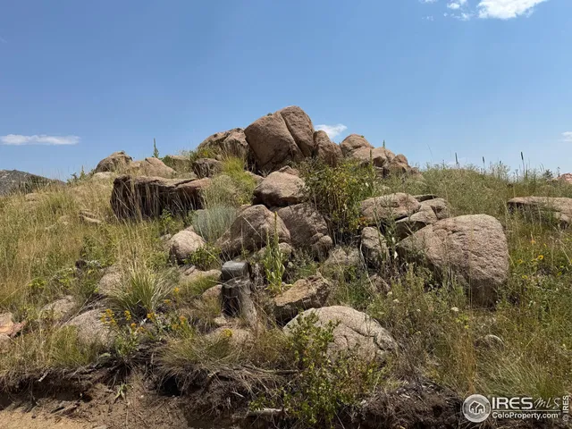 $185,400 | 865 Redstone Drive, Bellvue, CO 80512