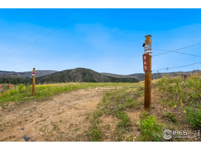 $185,400 | 865 Redstone Drive, Bellvue, CO 80512